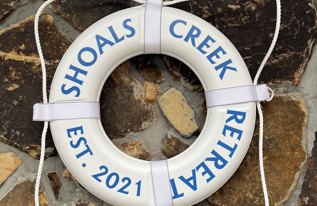 RETREAT - REST - RELAX - REJUVENATE Riverside Home and boathouse