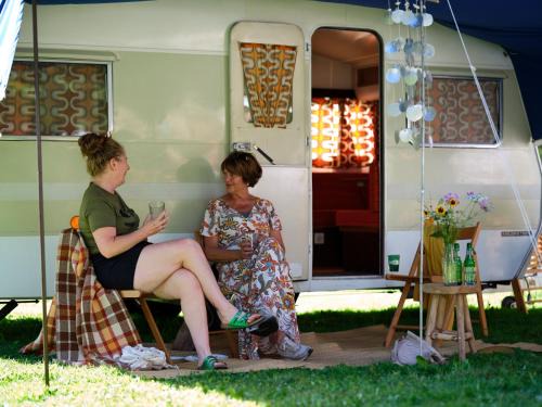 Retro Caravan Karavaan