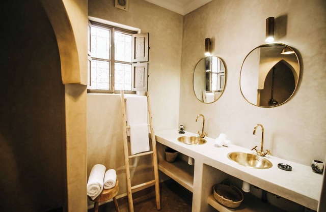Riad private 4 bed terrace, pool, AC 10mn from Jemaa El Fna Transfer + breakfast