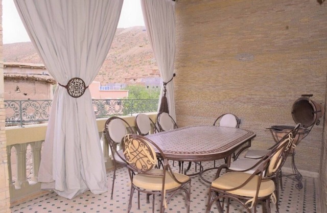 Riad Toubkal D'Atlas Tifnoute