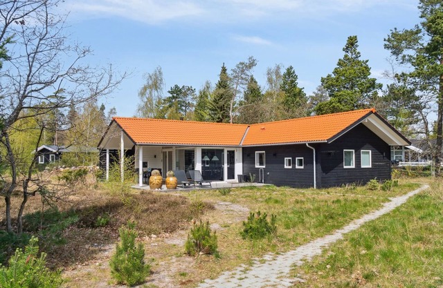 "Rikkie" - 150m to the inlet by Interhome
