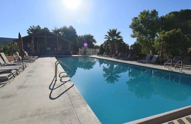 Rim Runner | Near Mountain Biking | 1 Bed/1 Bath | Pet Friendly Condo