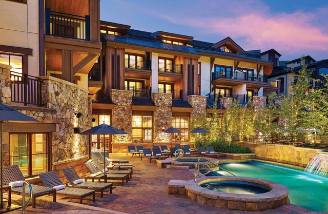 Ritz Carlton Club - 2 Bedroom Condo