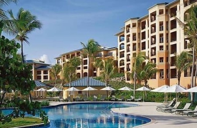 Ritz Carlton Club Resort & Spa, Pool, Hot Tub