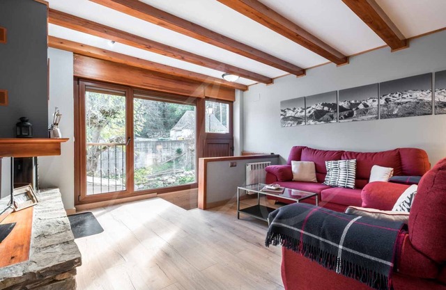 Riu Nere by SeaMount Rentals