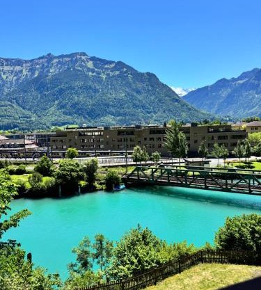 River 4-Kissed Retreat with Iconic Jungfraujoch View