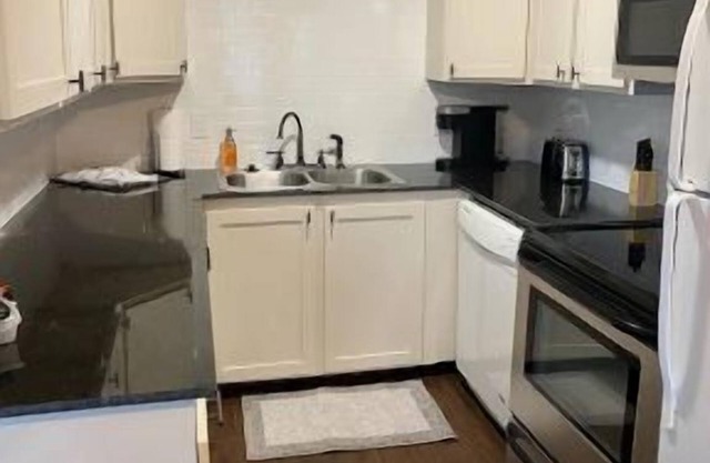 River Chase Country Side 2 B/R Apt.