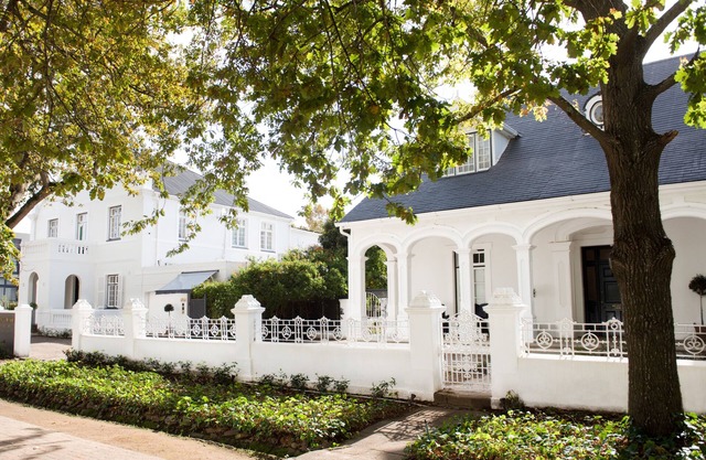 River Manor Boutique Hotel