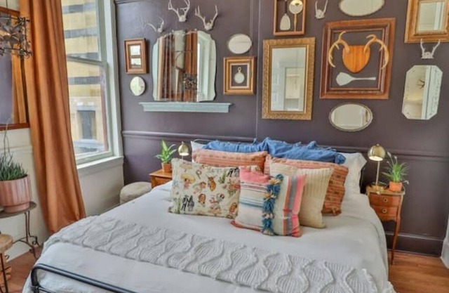River Walk Downtown Apartment