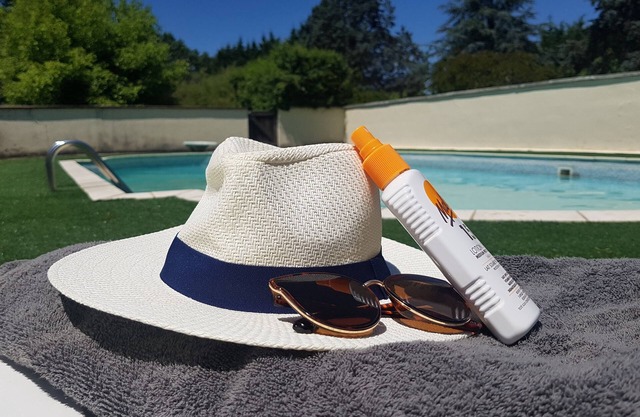 Riverside 2 bedroom mobile home with patio