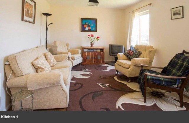 Riverview near to the town Apartment, Ayr