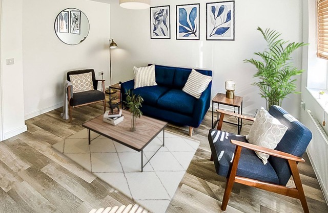 Robinson House |3BR House w. Garden & Parking | eco-Short Term Let by SILVA