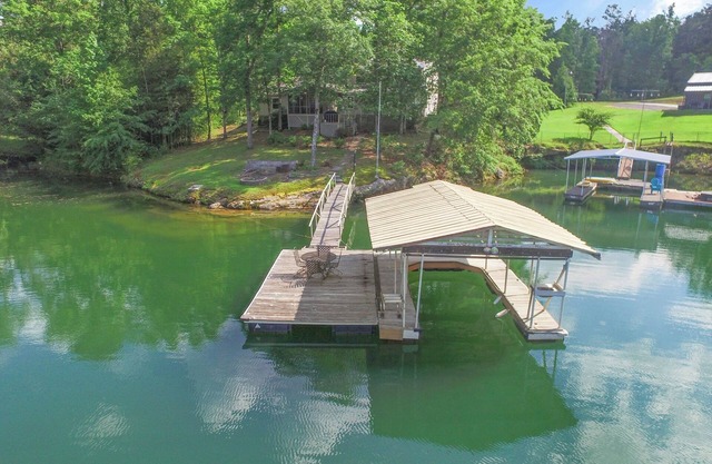 Rocking W: 3 BR, 2 BA in Double Springs, Sleeps 8