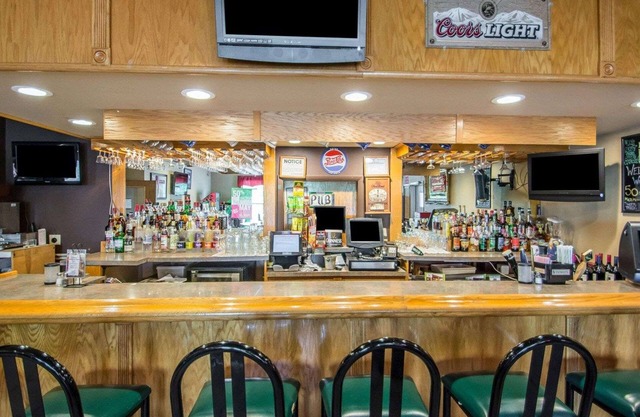 Rodeway Inn Lakeville