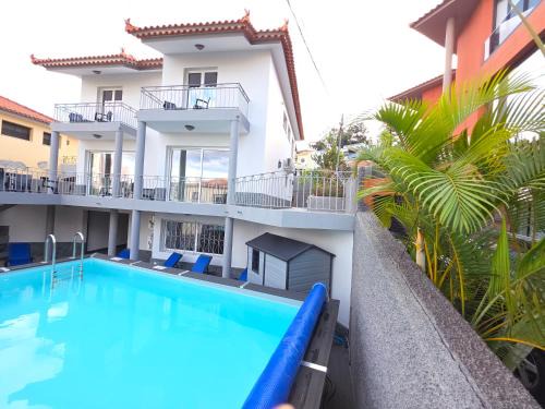 RODRIGUES ViLLA
