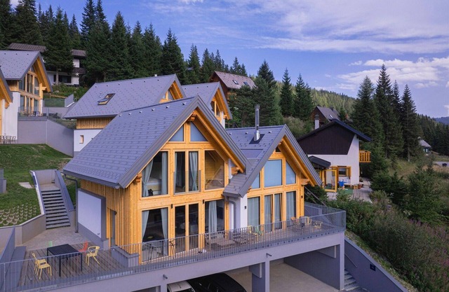 Romantic Alpine Chalet for Two