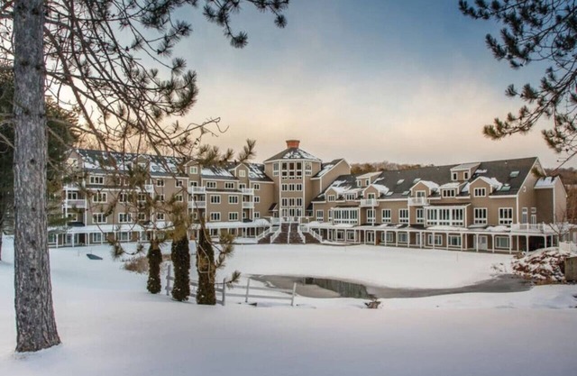 Romantic Getaway or Family winter adventures in 2BD w/resort activities