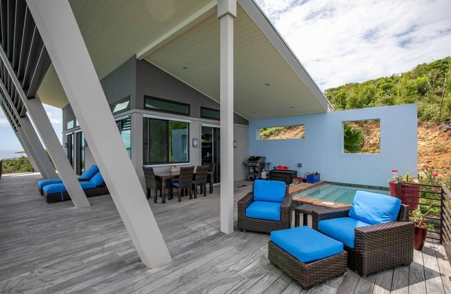 Romantic, Open Air, Waterfront Retreat for 2