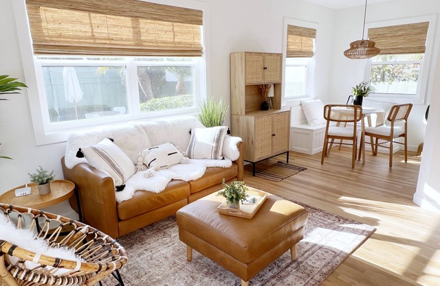 Romantic Remodeled Historic Sea Cottage w/Fireplace - Encinitas Moonlight Beach