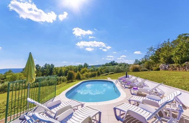 Romantic villa with pool and spektakular view