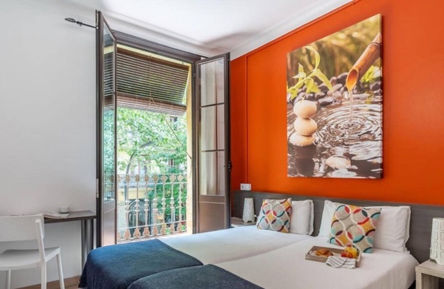Roof Terrace apartments! Single beds!