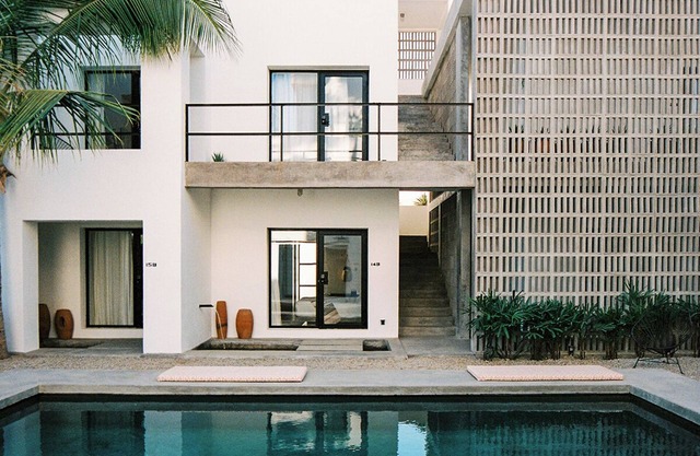 Roof-Top Rooms Overlooking San Jose’s Art District