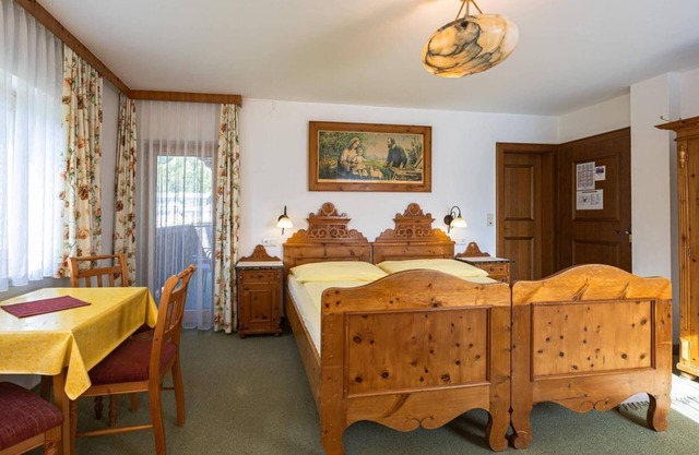 Room 4 - Guesthouse Bleiweis-Zehentner
