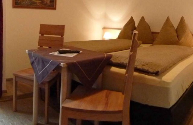 Room 4 - Pension Mill