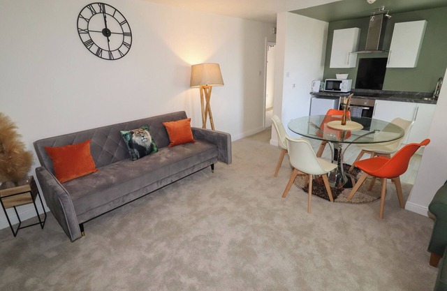 ROOM 8 LOFT SUITE THIRD FLOOR, country holiday cottage in Blackpool
