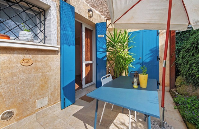 Room 'Arnica' with Private Pool, Wi-Fi and Air Conditioning