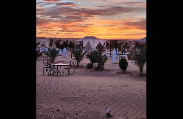 Room in Bungalow - Splendid Desert Saharian Luxury Camp in Quiet and Idyllic Sand Dunes