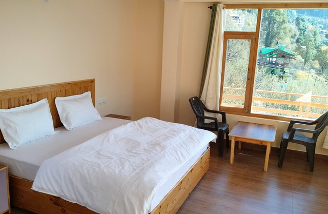 Room in Manali, River and Mountain View middle of apple orchard, Quit place 7