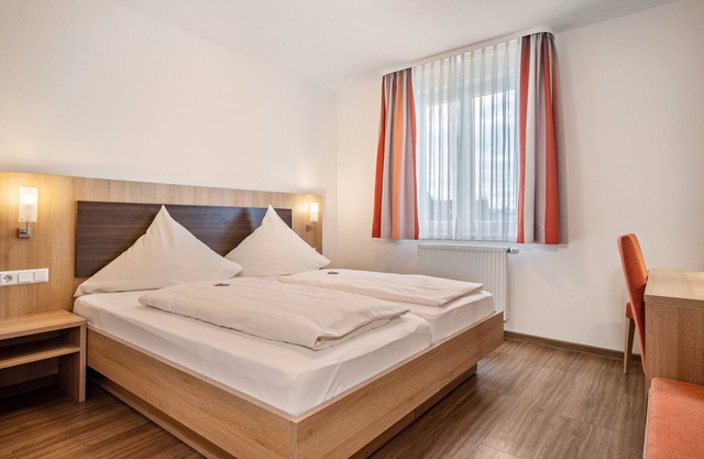 Room 'Zimmer 8' with Shared Terrace, Shared Garden and Wi-Fi