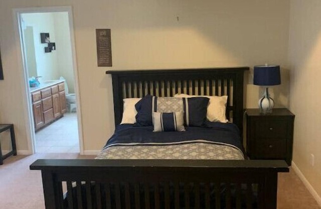 ⍟ Roomy 4-Bedroom home, fire place, near Fort Hood