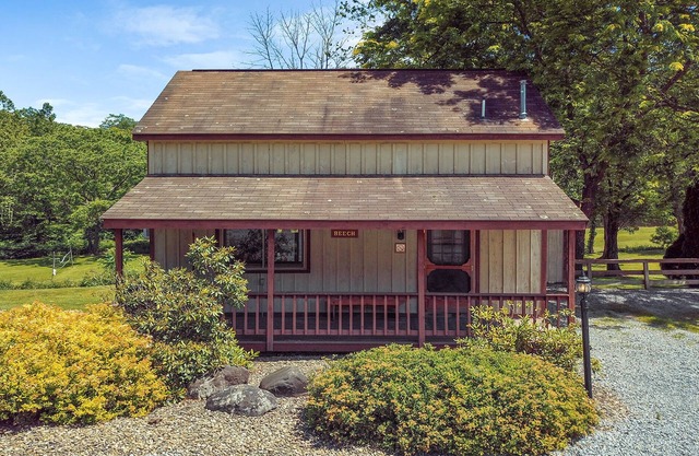 Rough Cut Lodge - Beech Cabin