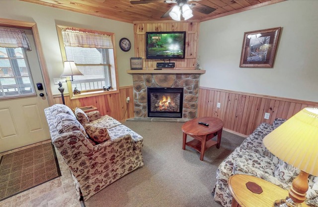 Rough Cut Lodge - Suite 5