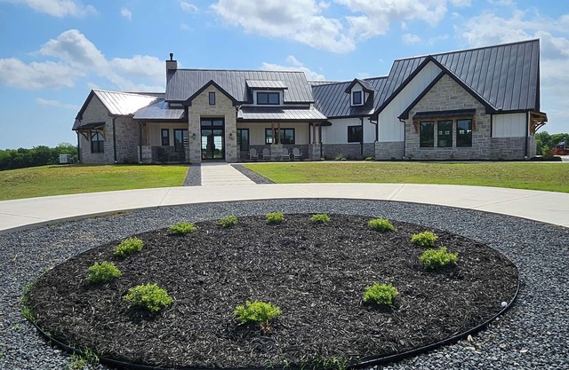 Roxell Ranch – A Private Country Retreat!