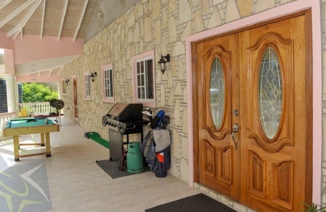 Royal Harbour Front - House