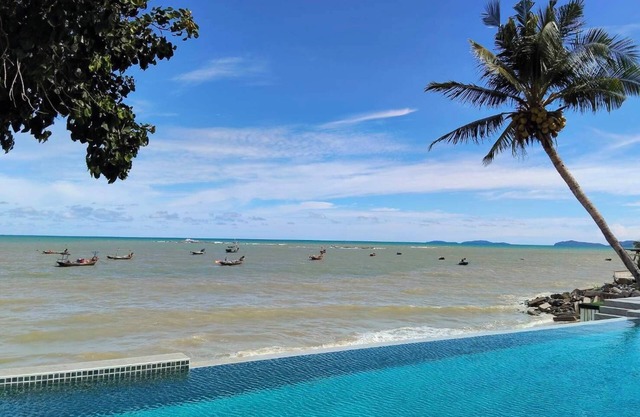 Royal Phala Cliff Beach Resort and Spa