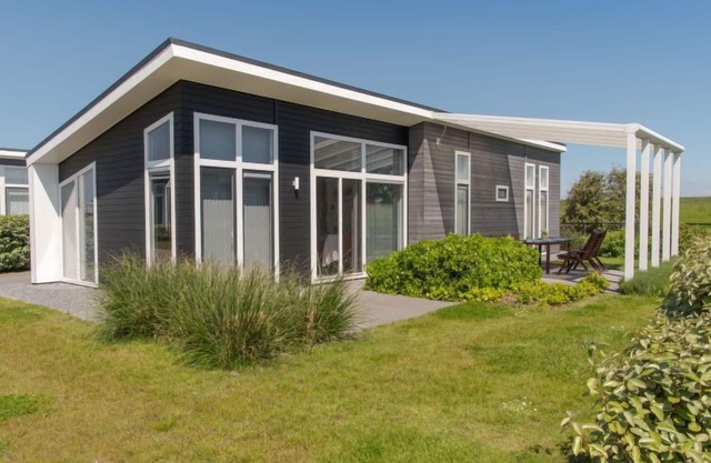 Ruisweg 69 by Interhome