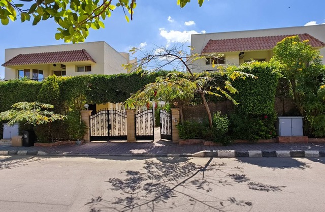 Rujia Chinese Homestay