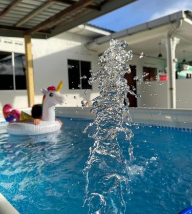 Rumah Puteh Mersing Kecil ROOM FULLY AIR-CONDITIONED