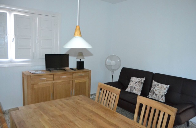 Rural Apartment With Private Garden and Parking