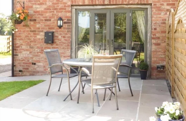 Rural Cottage-Full Kitchen-Pets Ok-Paddock