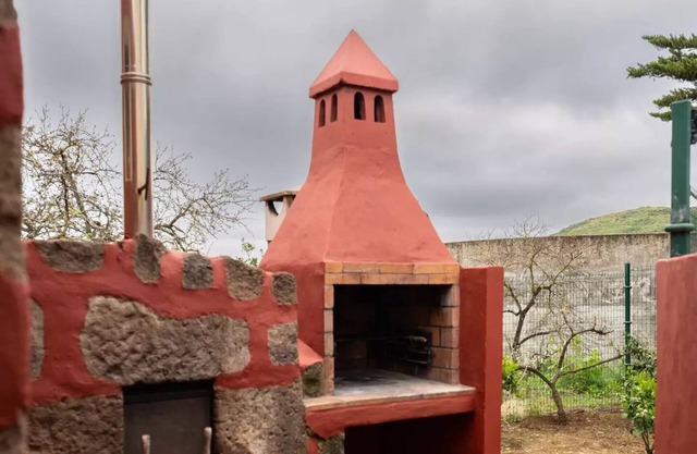 Rural house connected with nature and tranquility