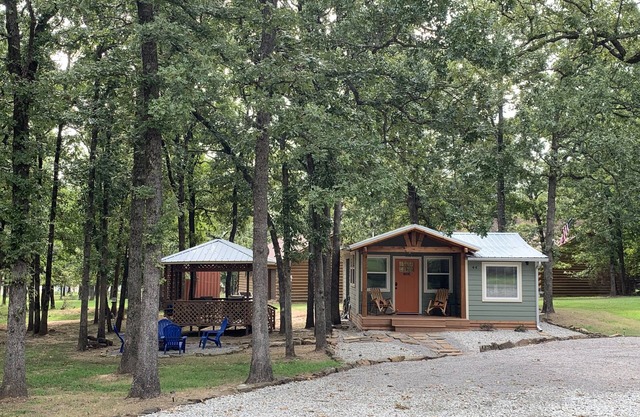 Rustic - In the Trees - Near Hiking, Water & Beach - Neighborhood Boat Ramp