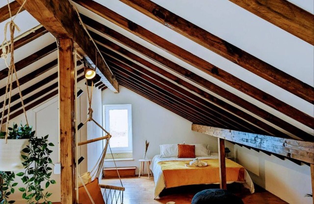 Rustic Village Beach House Sleeps 8 - 5 Mins from Areia Branca and Lourinha