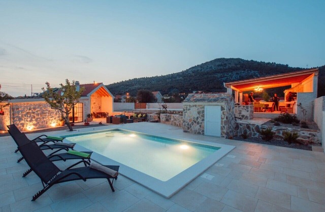 Rusulica is name small villa.like farmhouse.on the village Vrsine.