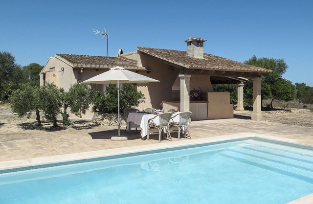 S'Almunia by Interhome