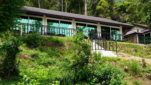 Saracen View Apartments
